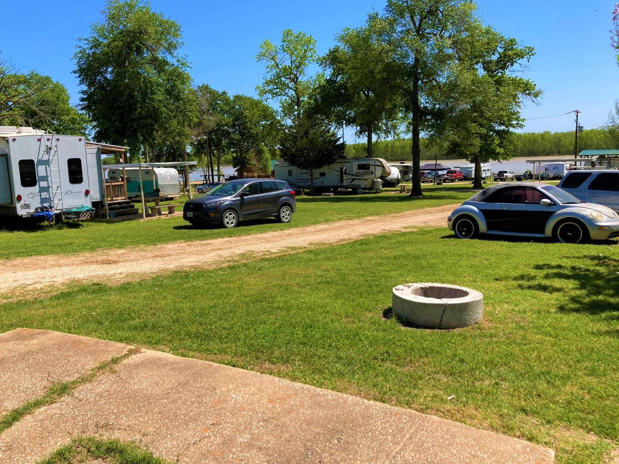 Outback Campground And Marina Trinity Екстериор снимка